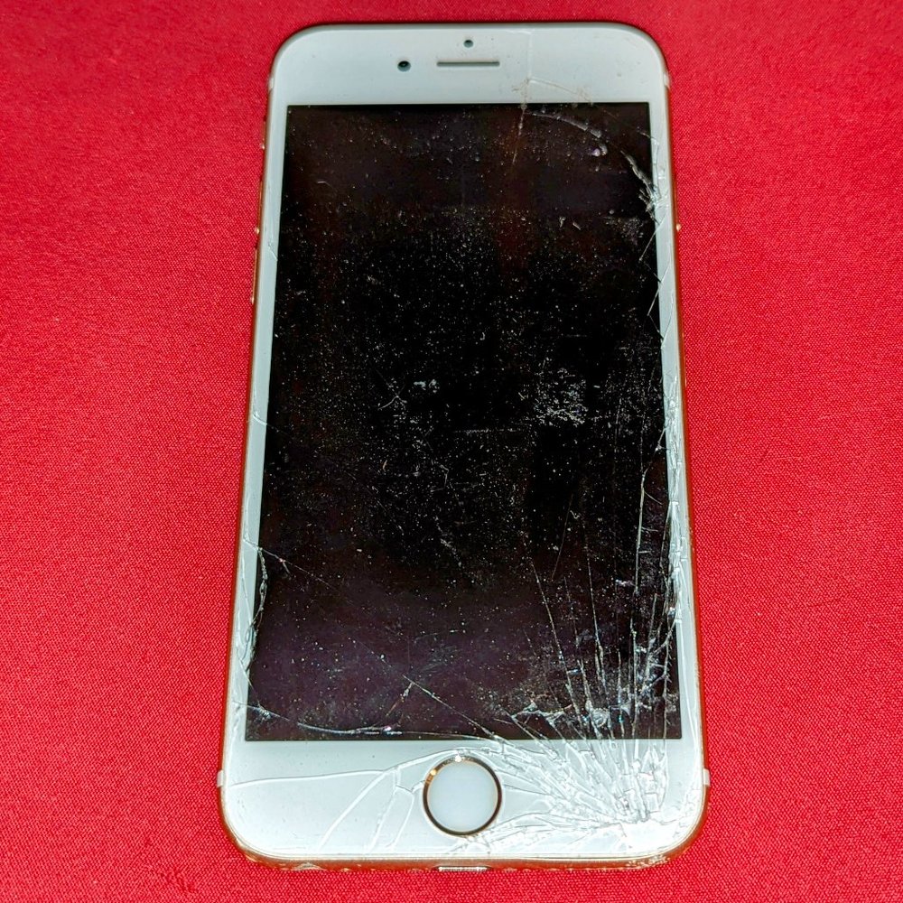 iPhone 6S (A1633) - 64 GB #3 (For parts)***